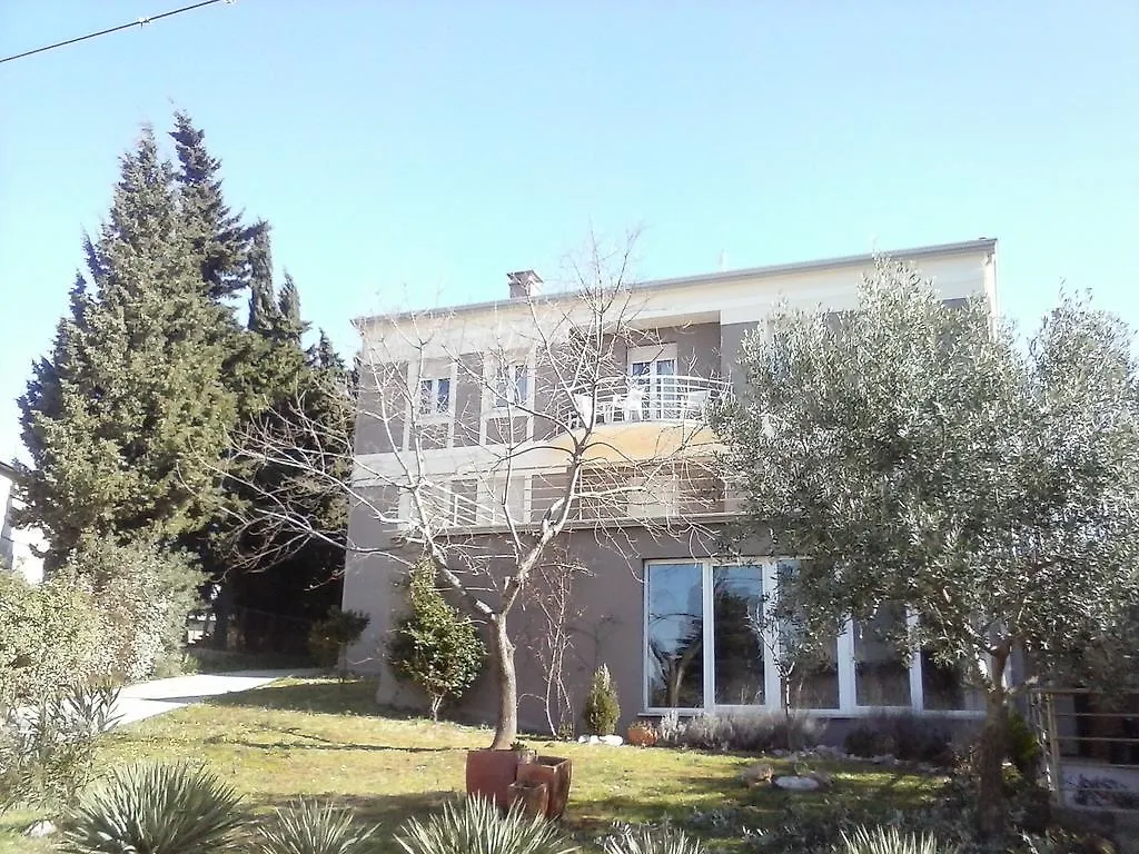 Apartments Villa Lilly Pula